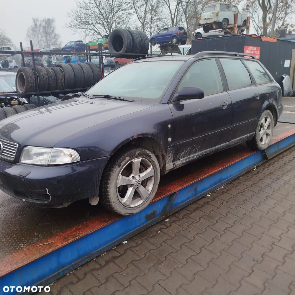 Audi A4 B5 na części . - 3