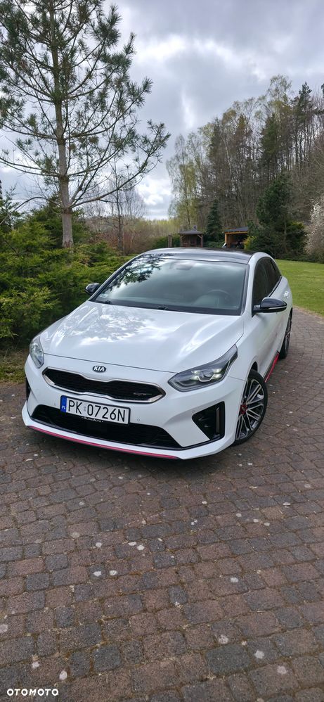 Kia ProCeed - 2