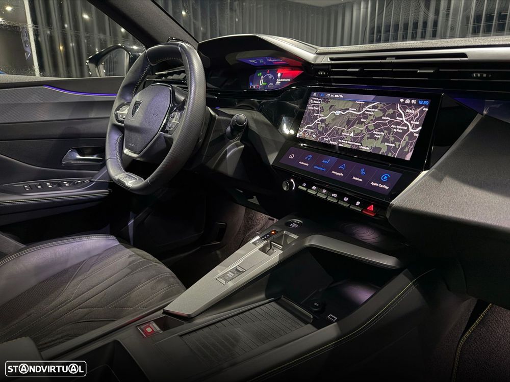 Peugeot 408 1.6 Hybrid GT e-EAT8 - 39