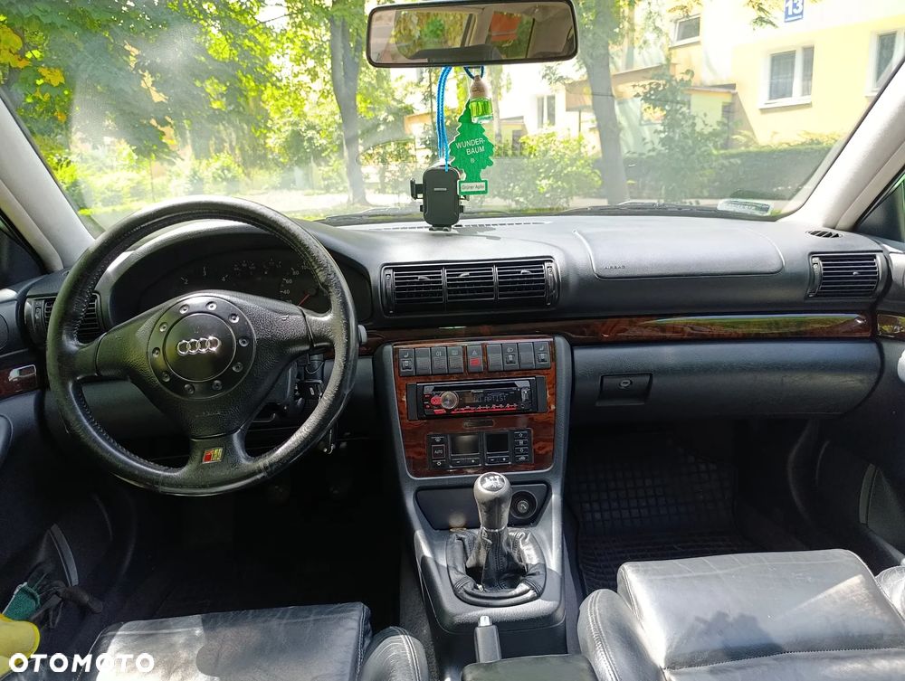 Audi A4 Avant 1.9 TDI - 9