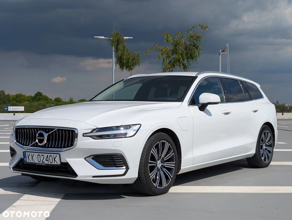 Volvo V60 T6 AWD Recharge Geartronic Inscription - 1
