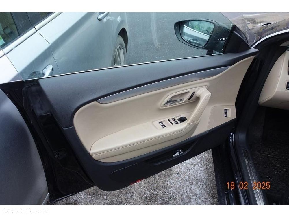 Volkswagen Passat CC - 22