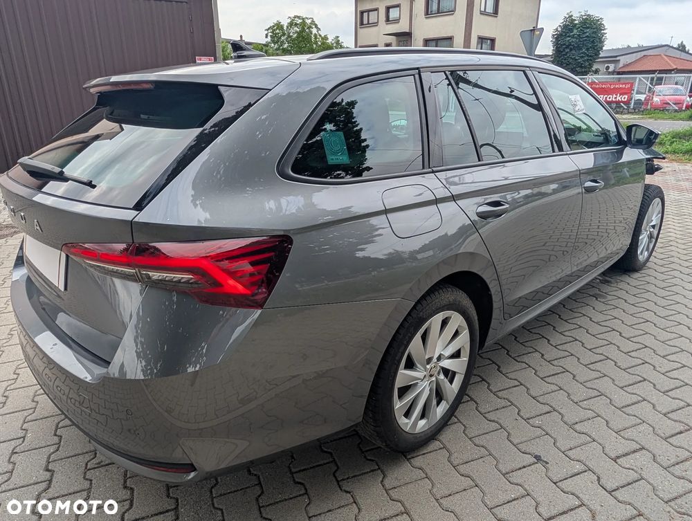 Skoda Octavia 2.0 TDI DSG Exclusive - 8