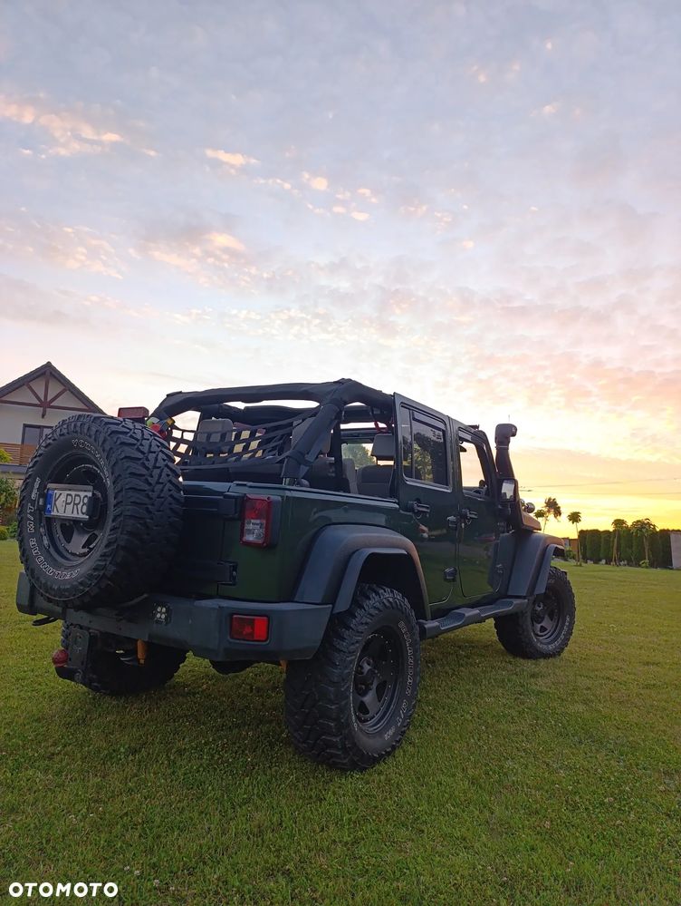Jeep Wrangler - 28