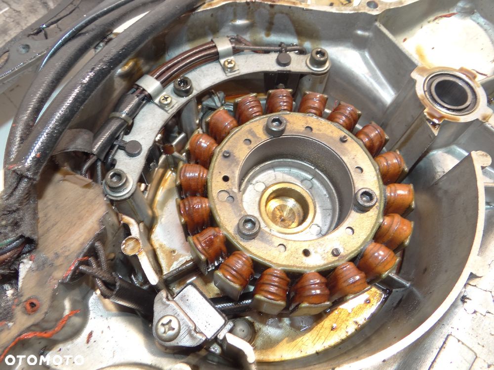 Yamaha XV 750 920 SE uzwojenie prądnicy alternatora + pokrywa dekiel silnika Y1022 - 9