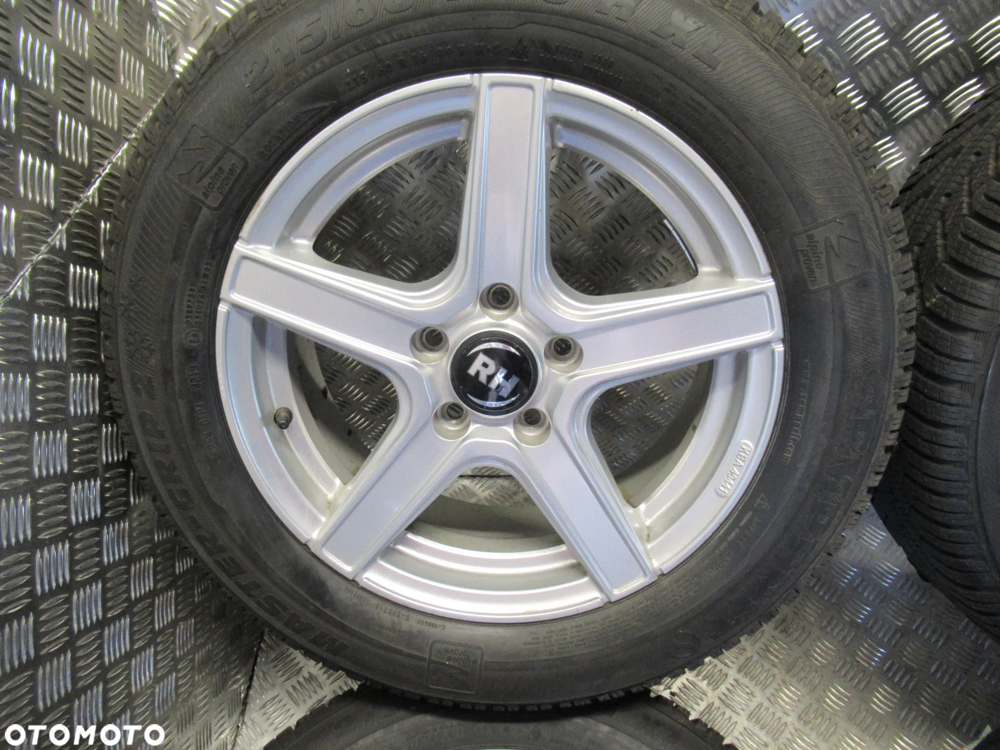 Koła Vw T-Rock Passat B8 Skoda Karoq Superb Yeti 6,5Jx16 et45 5x112 NOWE OPONY - 5