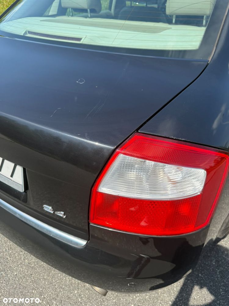 Audi A4 Limousine - 14