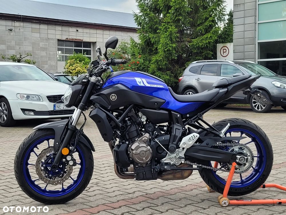 Yamaha MT - 5