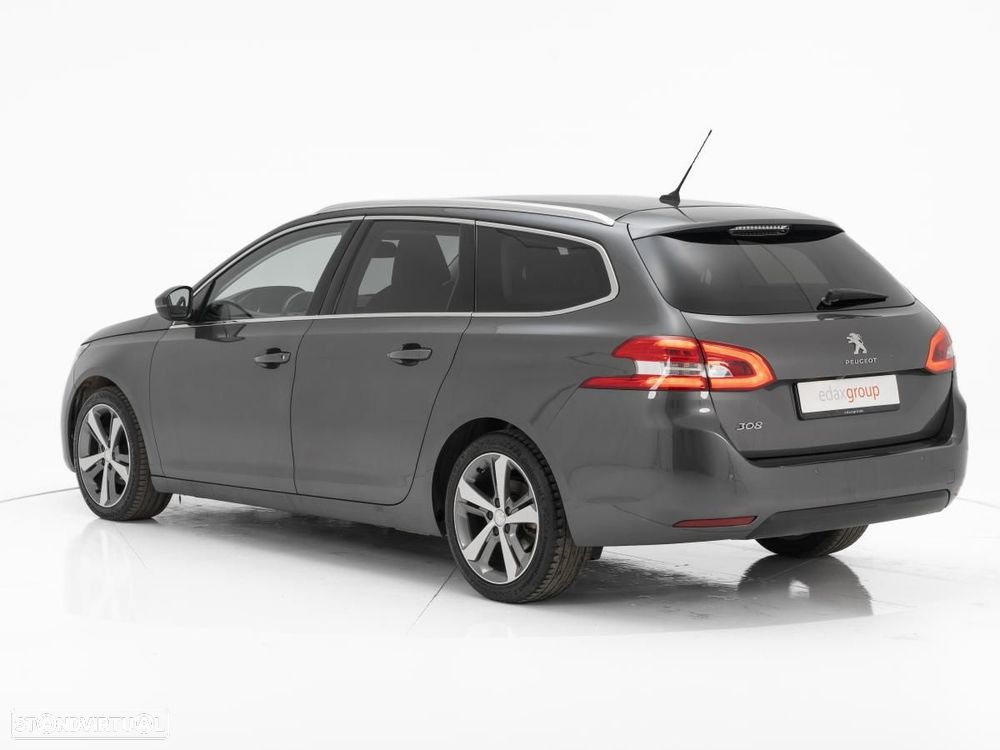 Peugeot 308 SW 1.5 BlueHDi Allure — fotografia 4