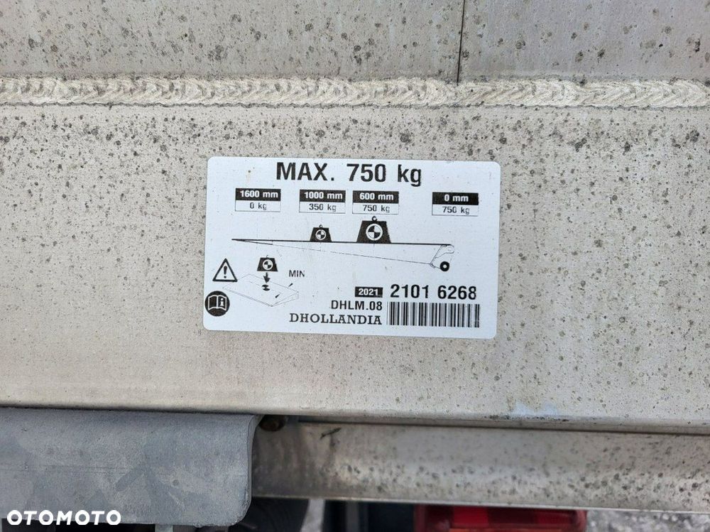 Mercedes-Benz Sprinter - 22