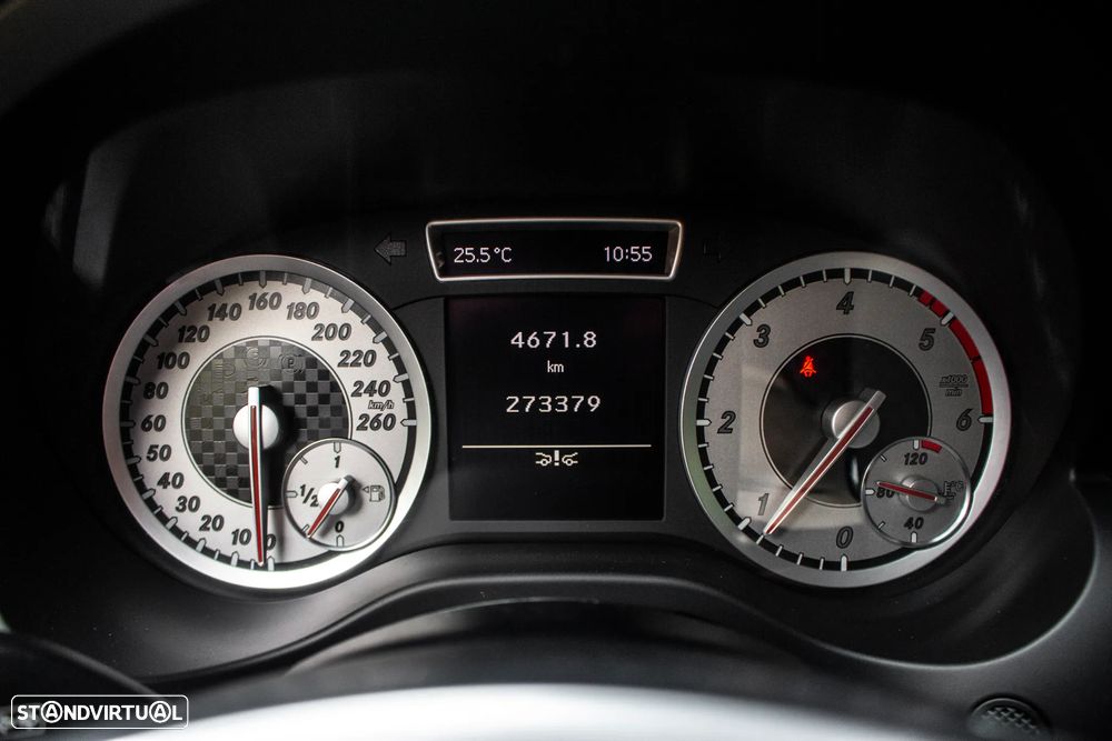 Mercedes-Benz A 180 CDI AMG Line - 17