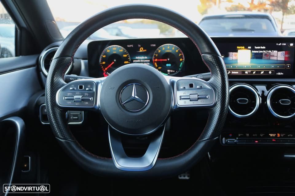 Mercedes-Benz A 250 e AMG Line - 9