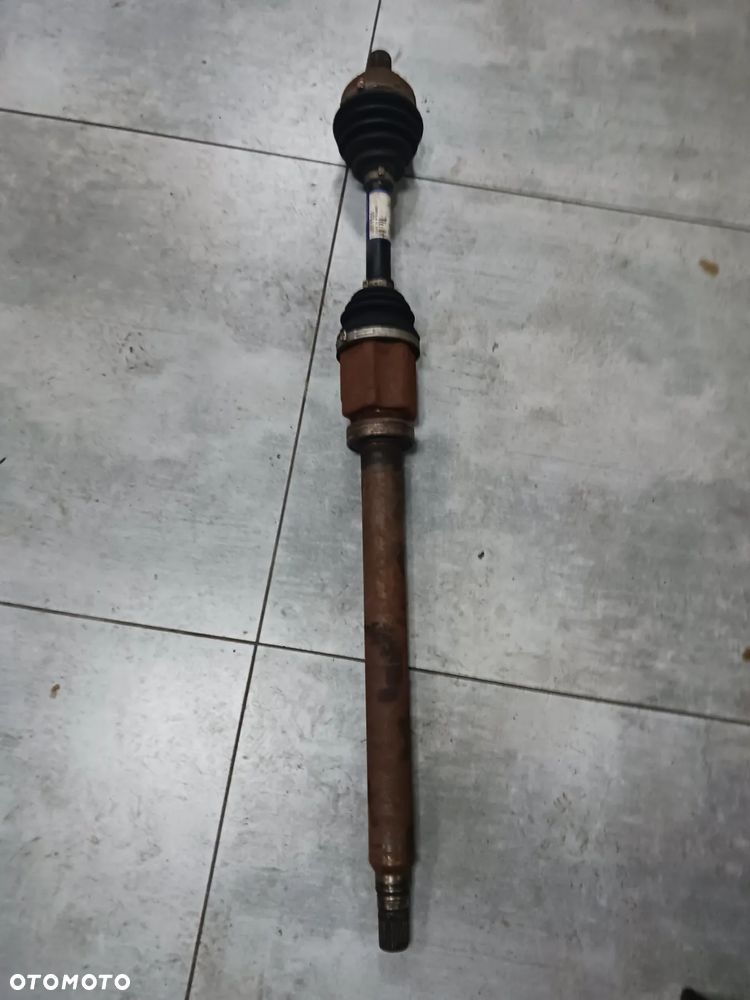 Półoś prawa automat Volvo S80 II V70 III 2.5 T 36011300