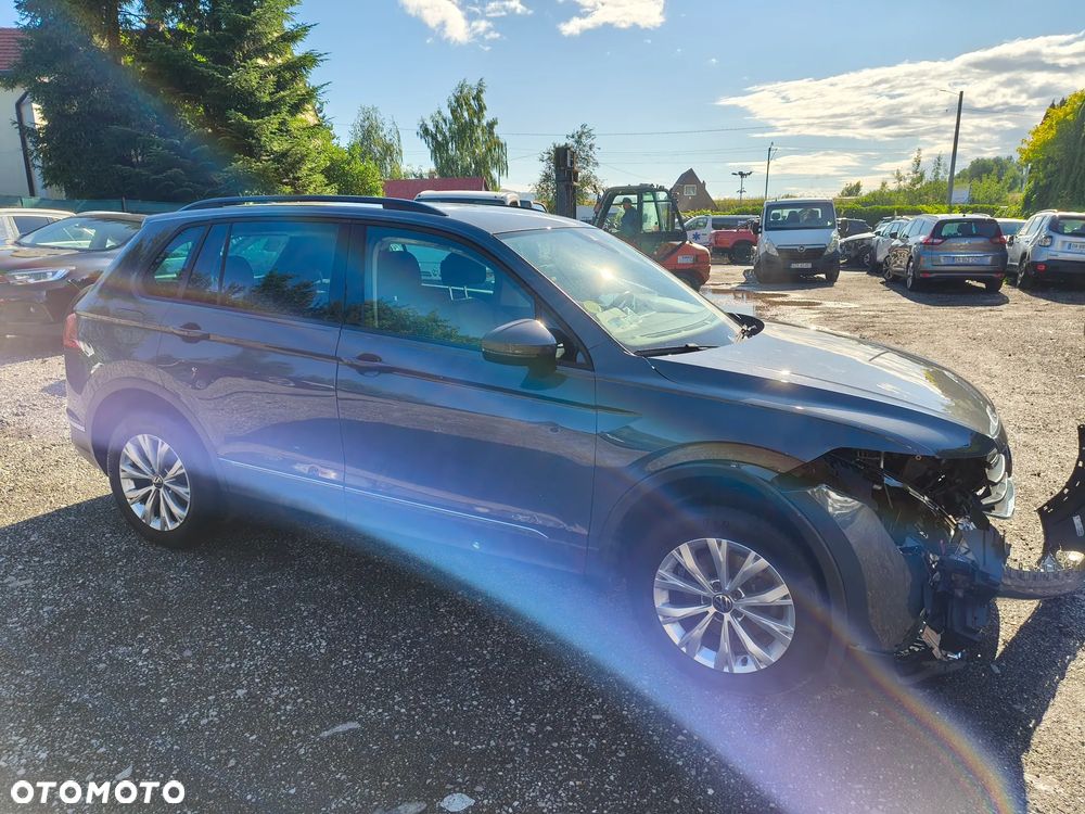 Volkswagen Tiguan 2.0 TDI SCR DSG ACTIVE - 9