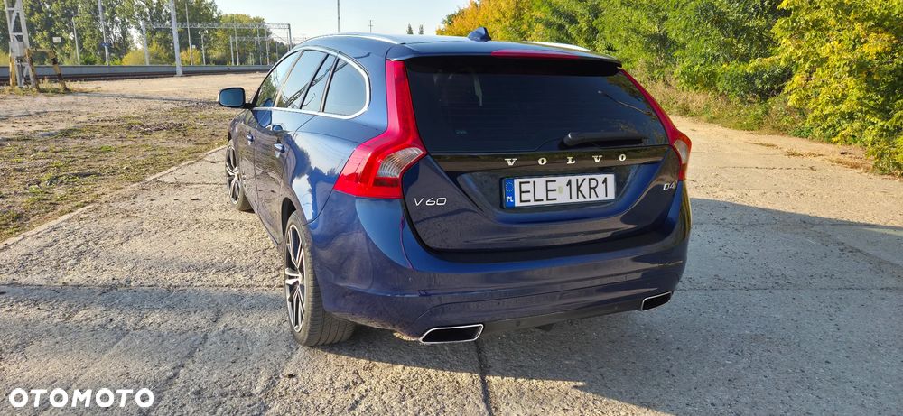Volvo V60 D4 Drive-E Ocean Race - 9