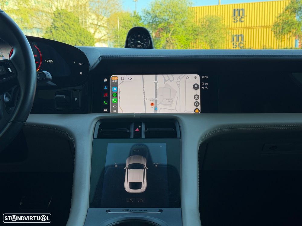 Porsche Taycan Turbo - 22