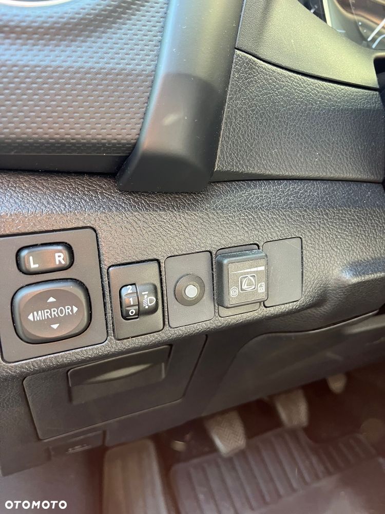 Toyota Auris 1.6 Premium - 13