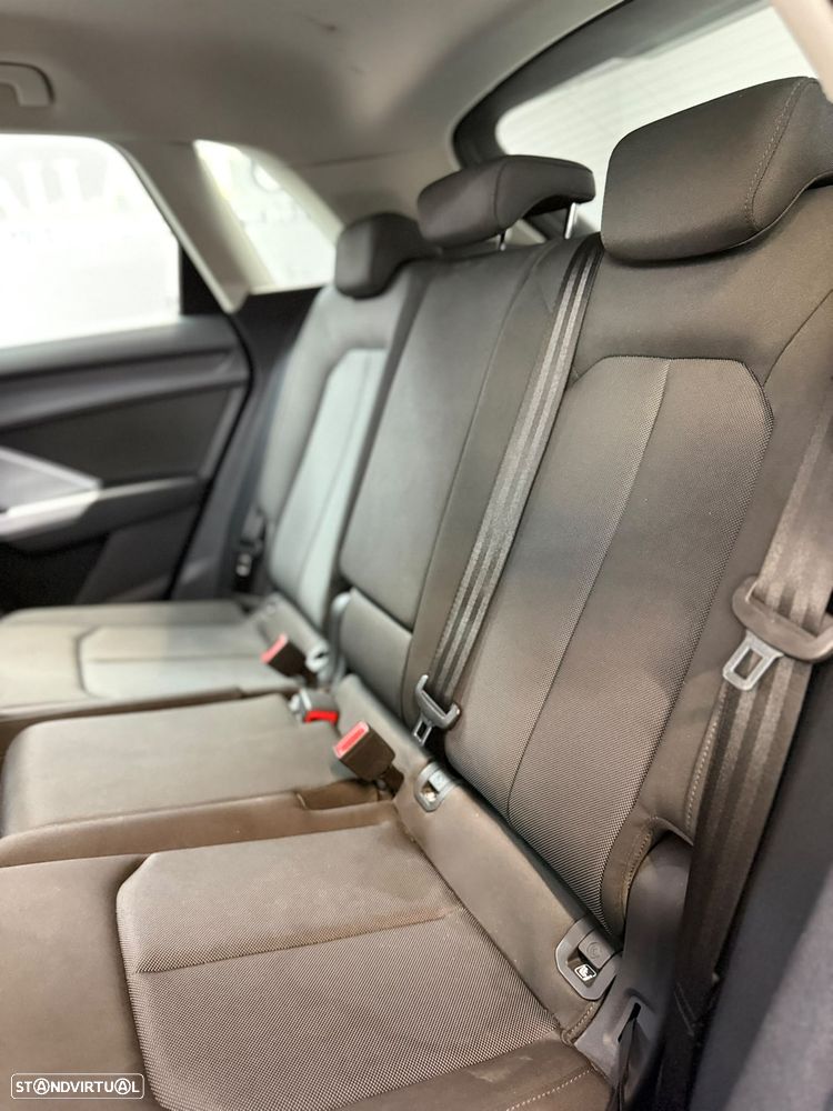 Audi Q3 45 TFSIe S tronic S line - 19