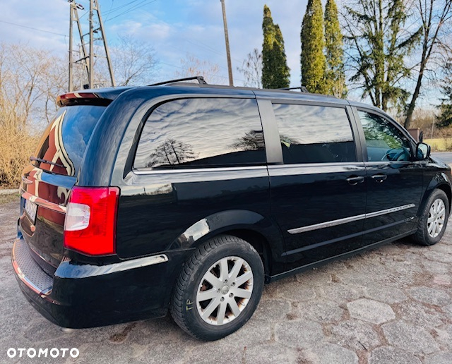 Chrysler Town & Country 3.6 Touring - 14