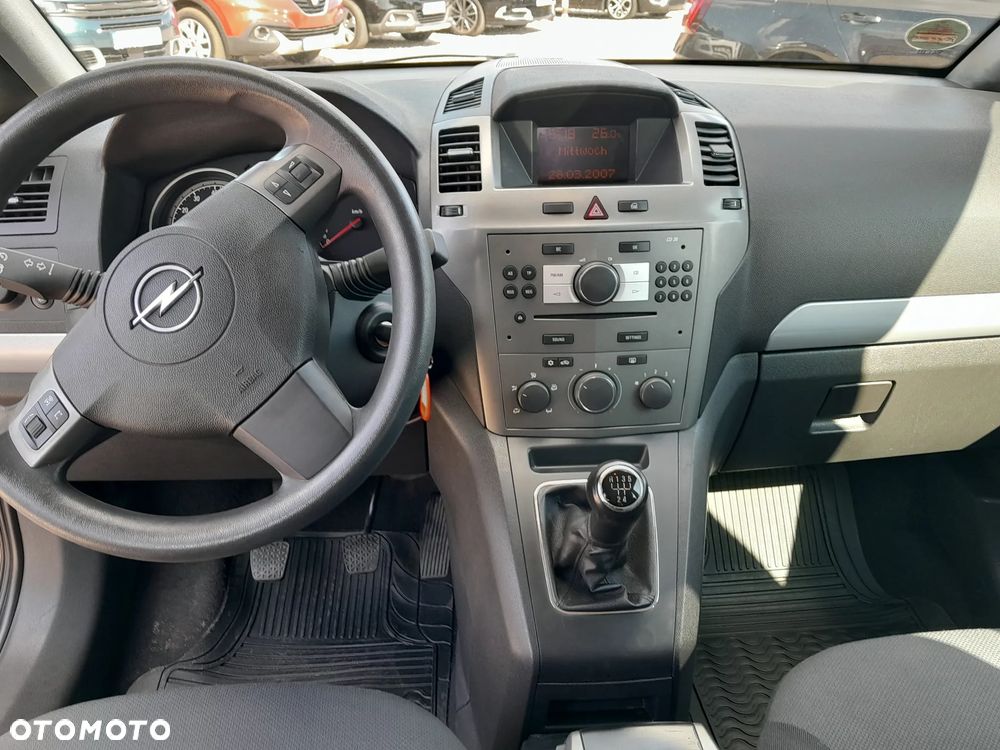 Opel Zafira - 13