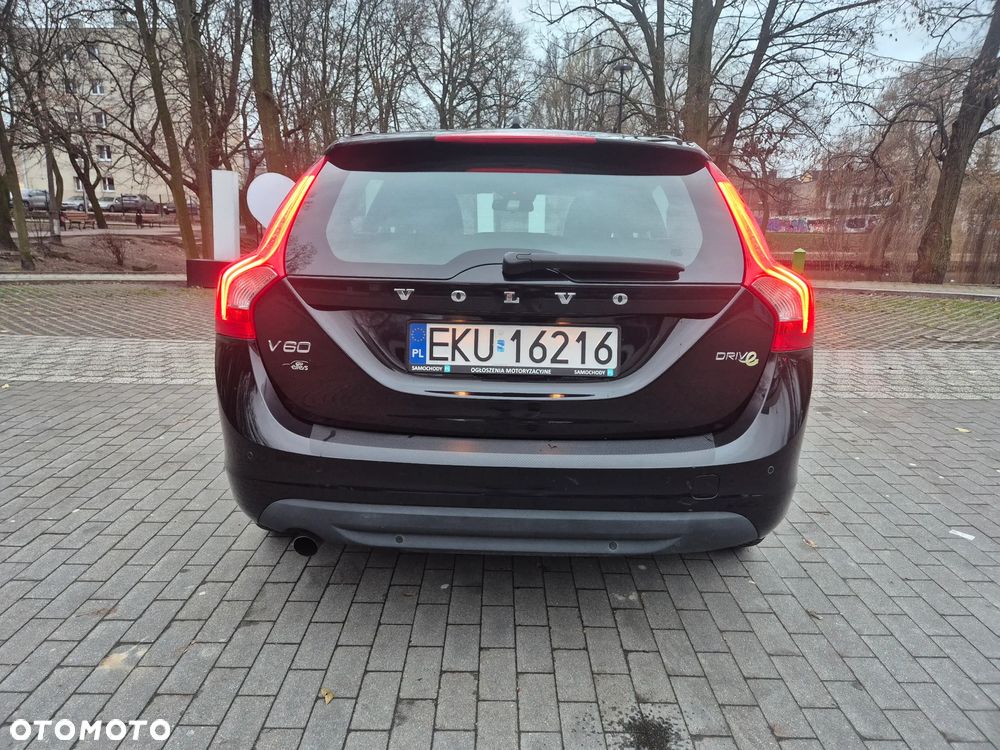 Volvo V60 DRIVe - 28