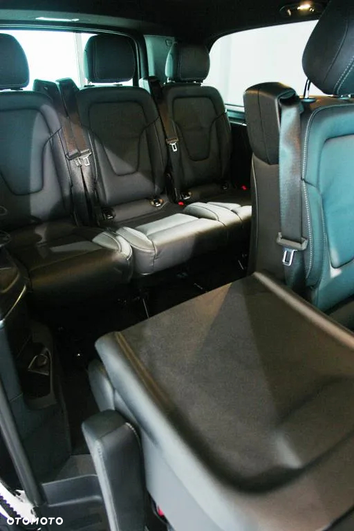 Mercedes-Benz Klasa V 300 d extralang 9G-TRONIC Avantgarde - 30