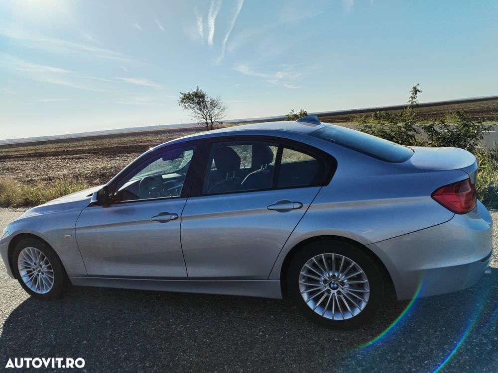 BMW Seria 3 318d Aut. Blue Performance Luxury Line - 4