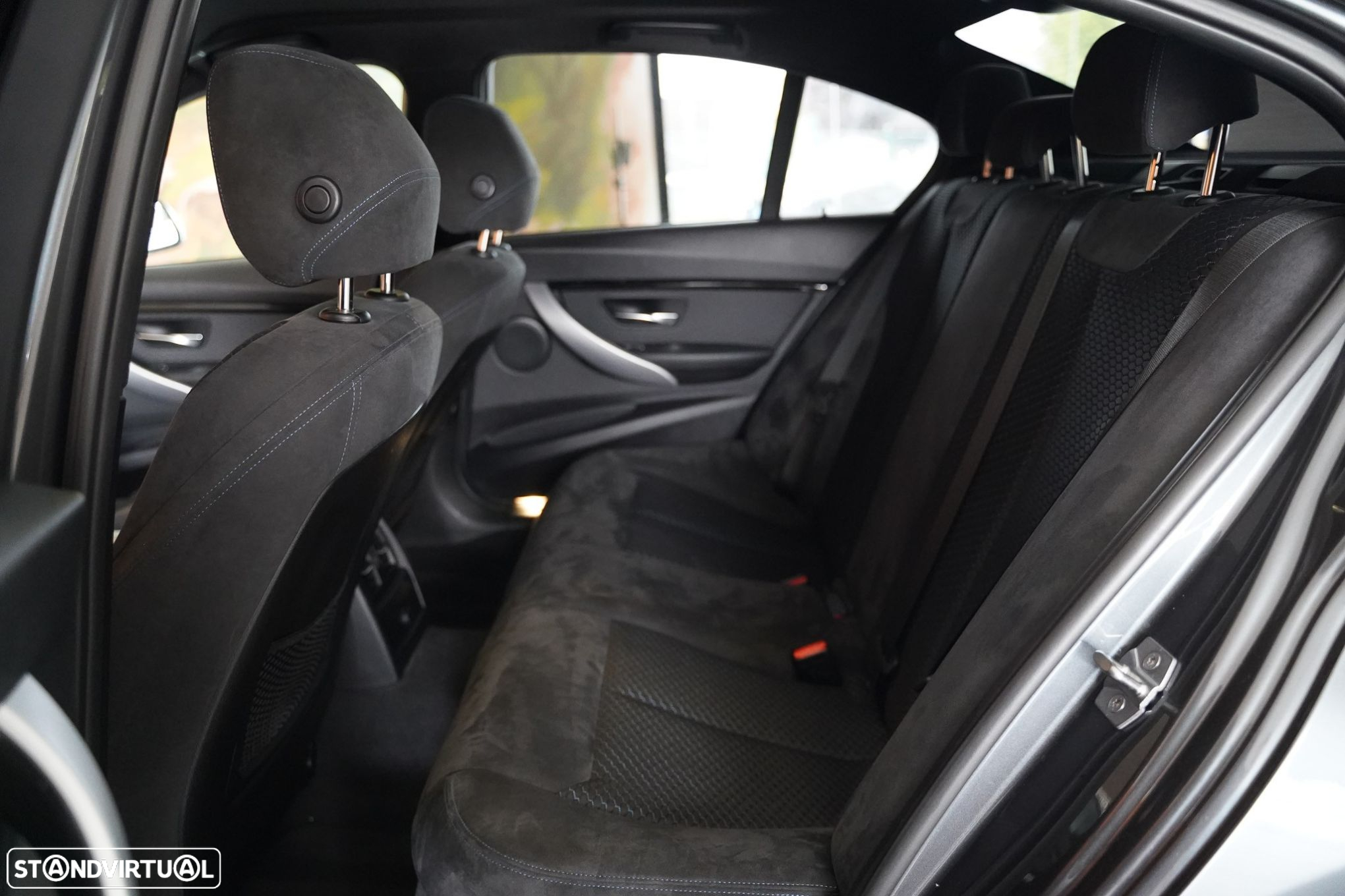 BMW 318 d Pack M Auto - 22