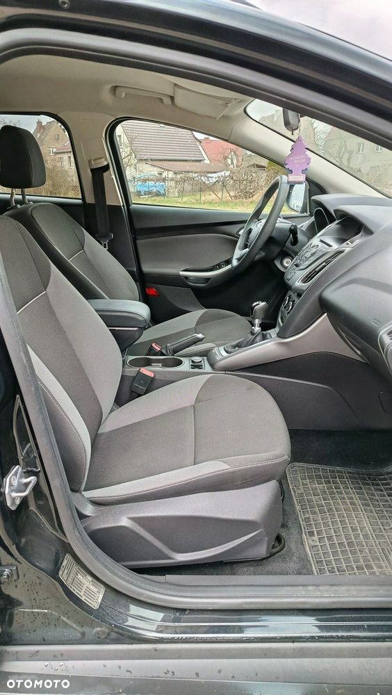 Ford Focus - 24