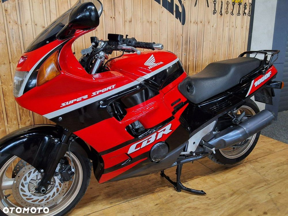 Honda CBR - 3