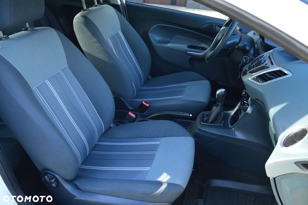 Ford Fiesta 1.3 Style - 12