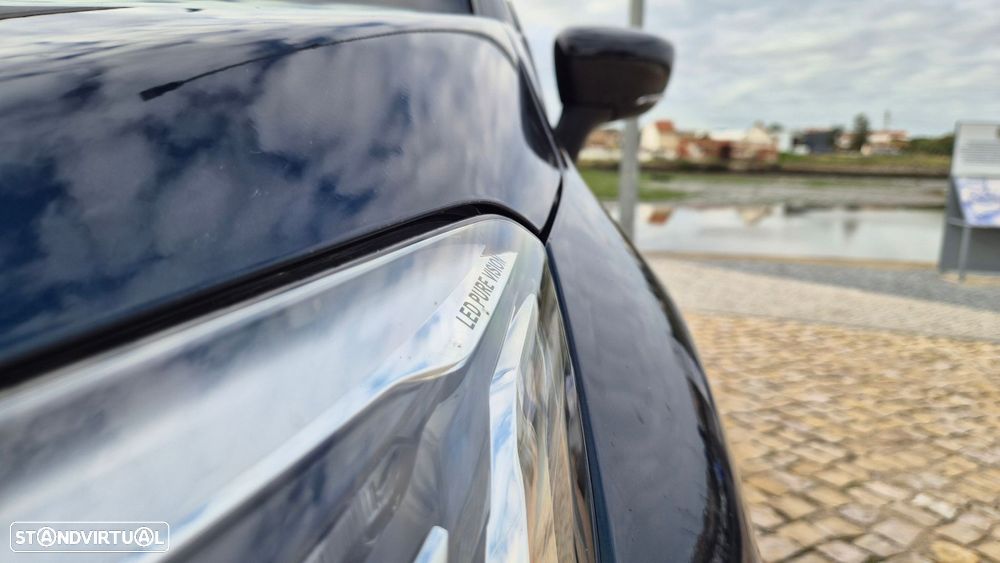 Renault Captur 0.9 TCE Exclusive XMOD - 11