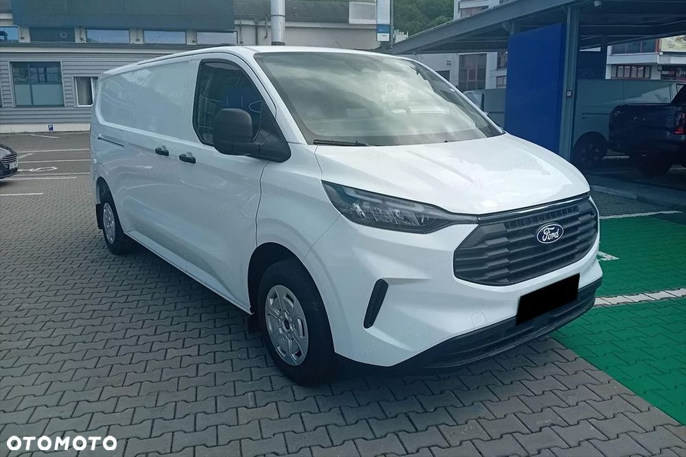 Ford Transit Custom 320 L2H1 Trend A8 2.0 136KM - 3
