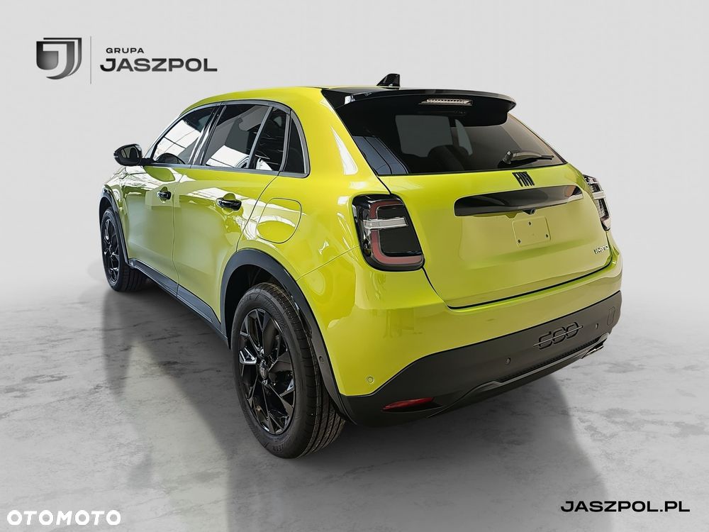 Fiat 600 1.2 Turbo Sport eDCT - 6