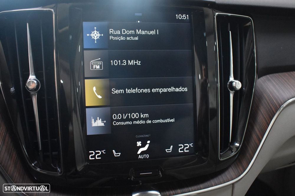 Volvo XC 60 2.0 D4 Inscription AWD Geartronic - 33