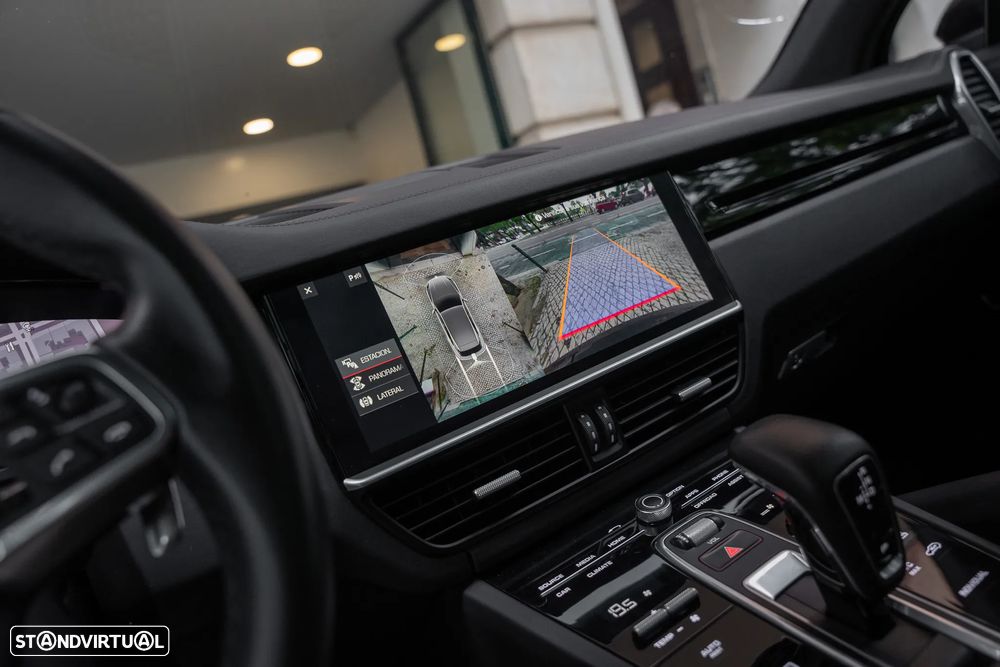 Porsche Cayenne Standard - 14