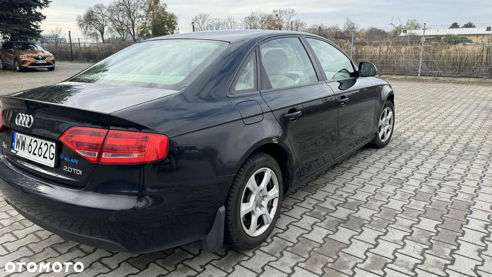 Audi A4 Limousine - 3