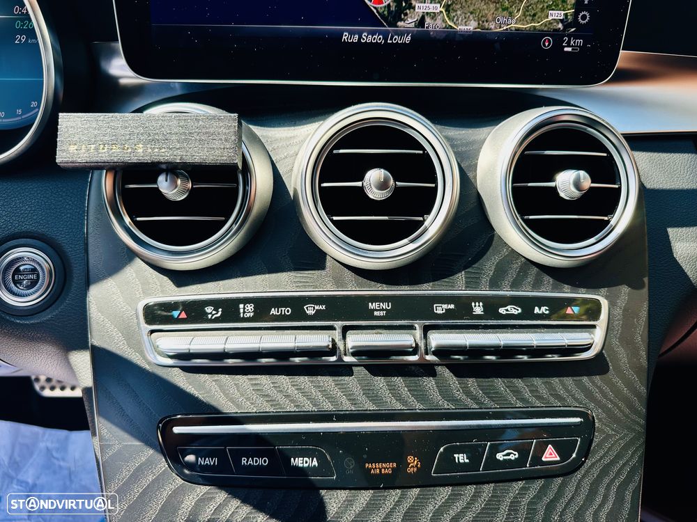 Mercedes-Benz C 300 BlueTEC Hybrid AMG Line - 28