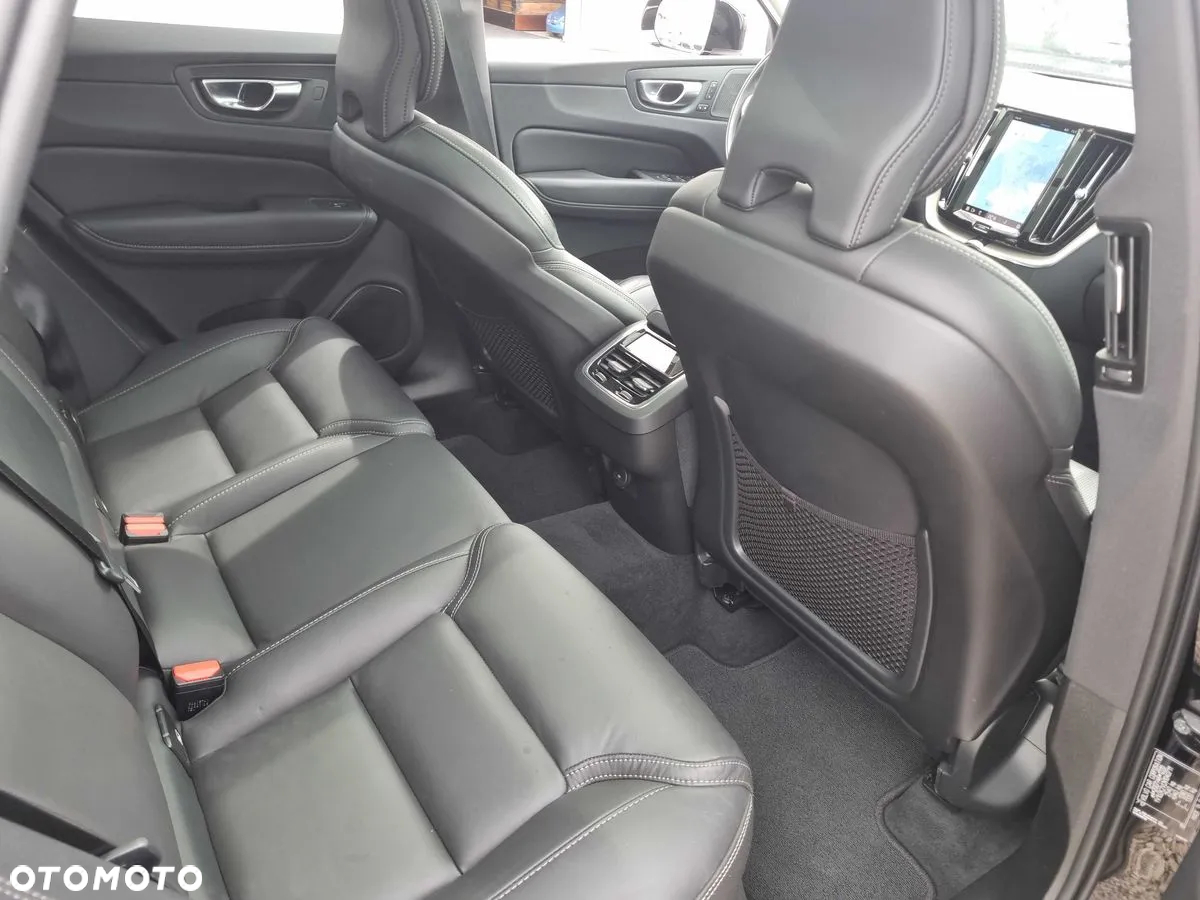 Volvo XC 60 B5 D AWD Geartronic Inscription - 14