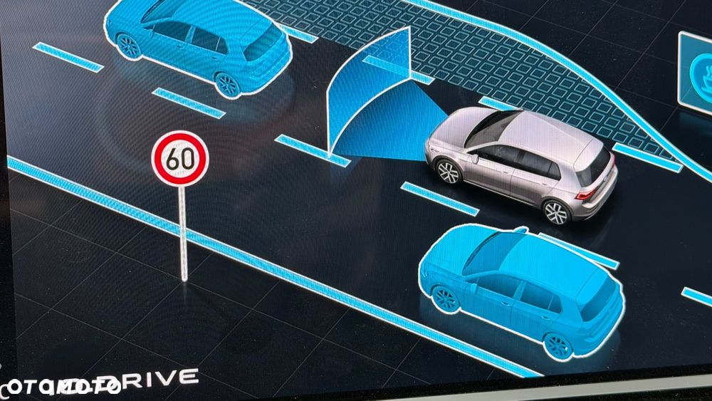 Volkswagen Golf - 16