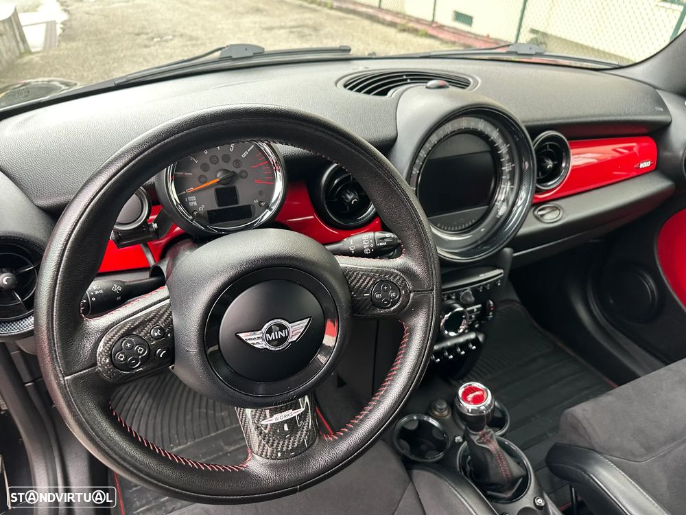 MINI 3 Portas John Cooper Works - 31