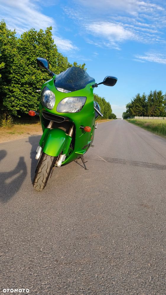 Kawasaki ZXR - 3
