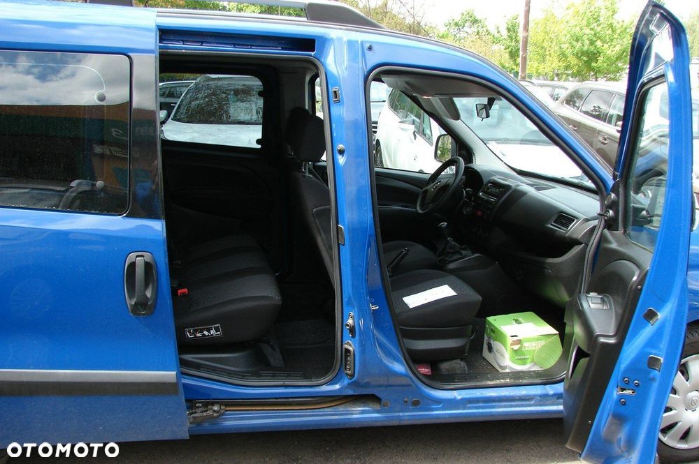 Opel Combo - 21