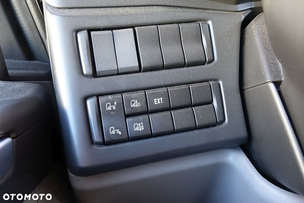 Scania R450 / EURO 6 / STANDARD/ AUTOMAT / RETARDER / LODÓWKA / NAWIGACJA / KLIMATYZACJA POSTOJOWA / 2 ZBIORNIKI - 31