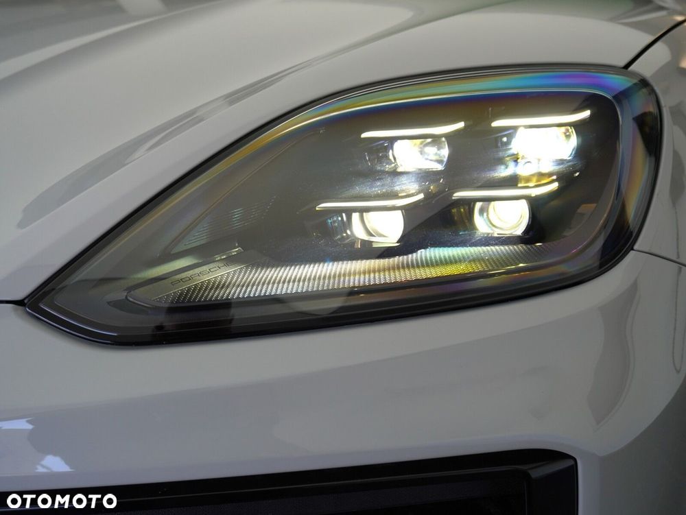 Porsche Cayenne E-Hybrid PHEV Black Edition - 8