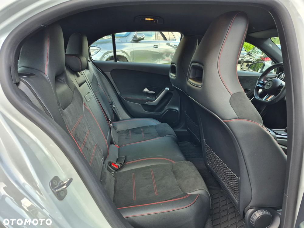 Mercedes-Benz Klasa A 200 AMG Line 7G-DCT - 27