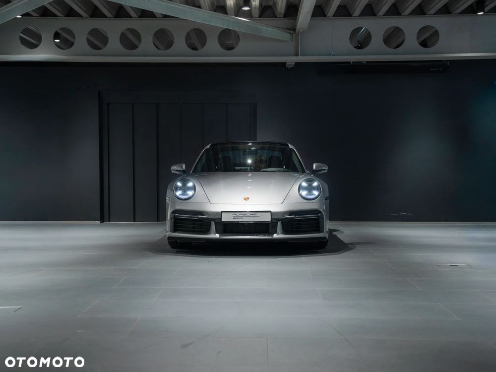 Porsche 911 Turbo S - 8