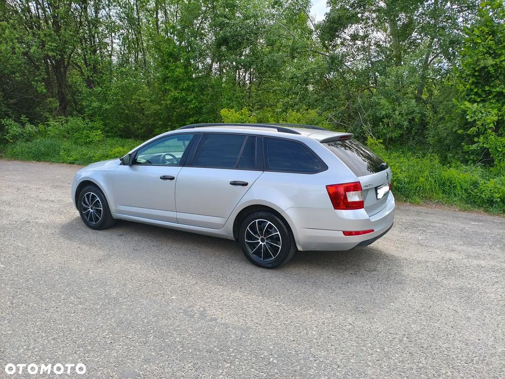Skoda Octavia 1.6 TDI Active - 6
