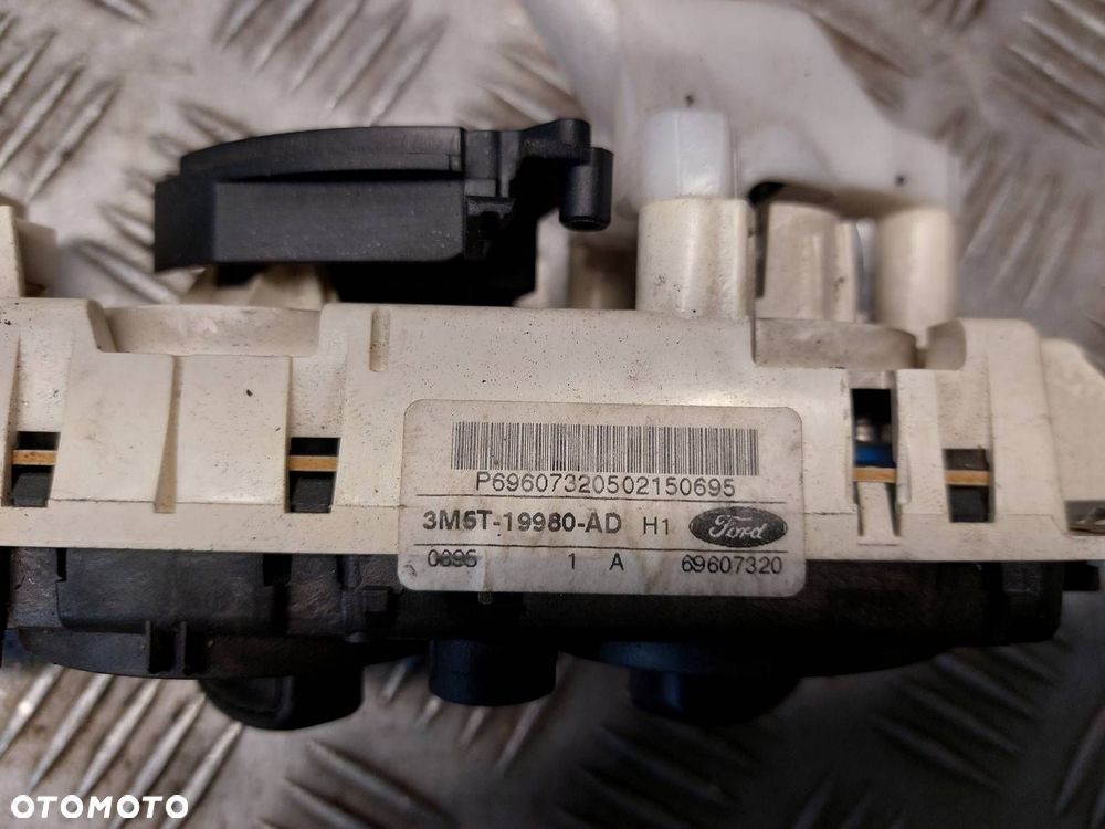 PANEL NAWIEWU FORD FOCUS MK2 3M5T-19980-AD - 2