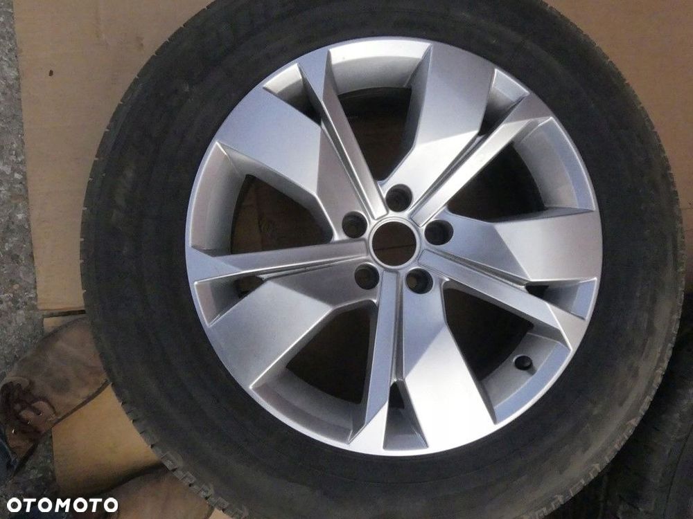 dw touareg 3 alufelgi z oponami bridgestone 235/65r18 760601025a - 5